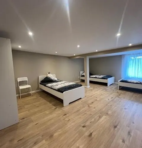 Serena Monteur Броденбах